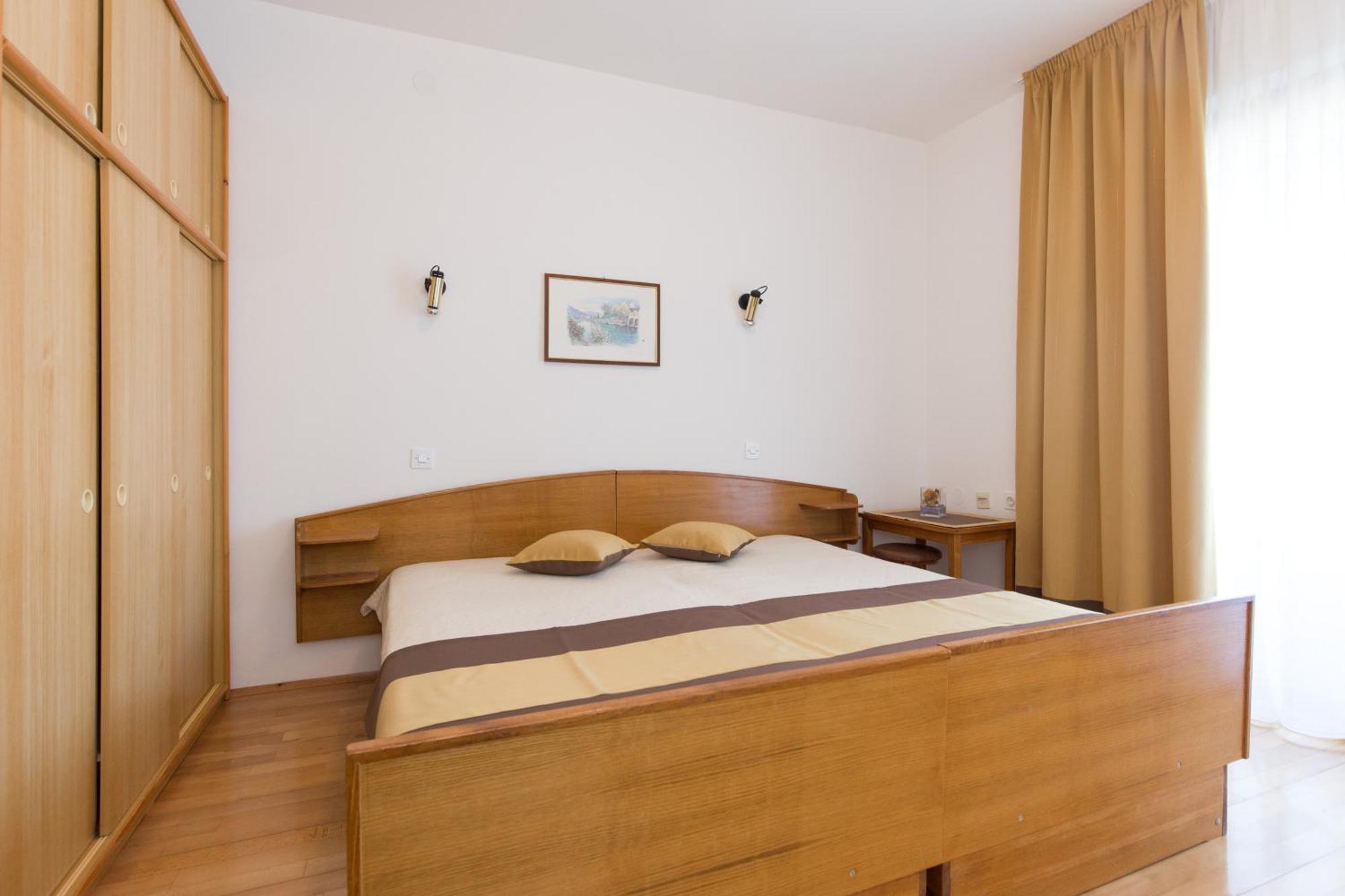 Apartment & Room Dinka, Krk Krk Town Habitación foto